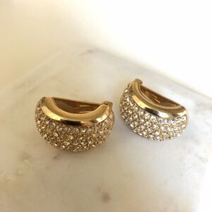 Christian Dior Vintage Demi Hoop Clip-on e…